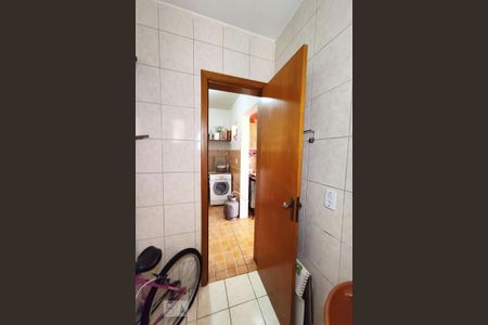 Casa à venda com 280m², 3 quartos e 2 vagas Casa à venda com 280m², 3 quartos e 2 vagasBanheiro 3