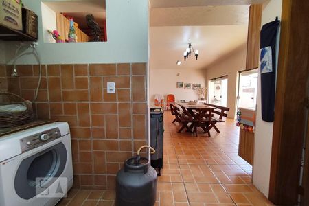 Casa à venda com 280m², 3 quartos e 2 vagas Casa à venda com 280m², 3 quartos e 2 vagasÁrea de Serviço