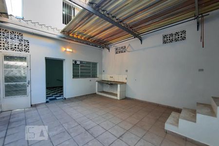 Casa à venda com 182m², 2 quartos e 2 vagasÁrea