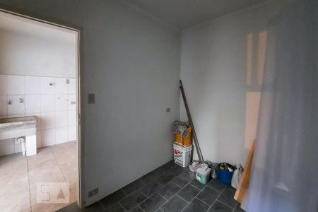 Casa à venda com 182m², 2 quartos e 2 vagasÁrea de Serviço