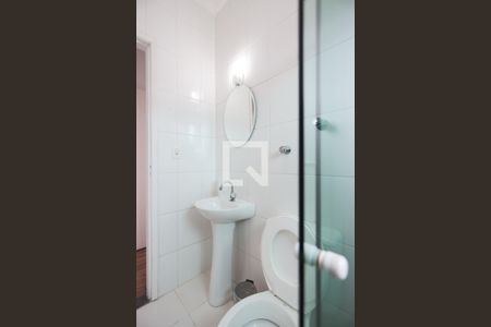 Casa para alugar com 150m², 3 quartos e 2 vagas Casa para alugar com 150m², 3 quartos e 2 vagasSuíte Master - banheiro - detalhes