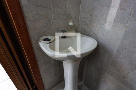 Casa para alugar com 150m², 3 quartos e 2 vagas Casa para alugar com 150m², 3 quartos e 2 vagasBanheiro - detalhes