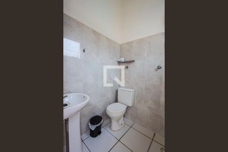 Casa para alugar com 150m², 3 quartos e 2 vagas Casa para alugar com 150m², 3 quartos e 2 vagasBanheiro