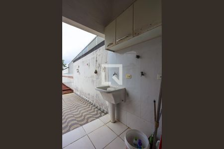 Casa para alugar com 150m², 3 quartos e 2 vagas Casa para alugar com 150m², 3 quartos e 2 vagasÁrea de serviço