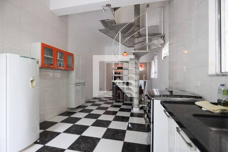 Casa para alugar com 150m², 3 quartos e 2 vagas Casa para alugar com 150m², 3 quartos e 2 vagasCozinha