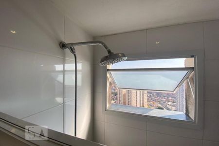 Apartamento à venda com 104m², 2 quartos e 2 vagasChuveiro