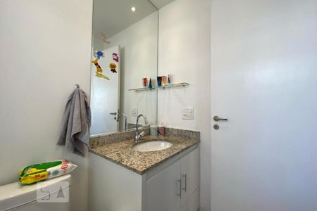 Apartamento à venda com 104m², 2 quartos e 2 vagasBanheiro da Suíte 2