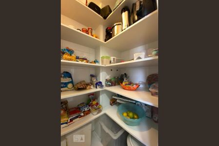 Apartamento à venda com 104m², 2 quartos e 2 vagasDespensa