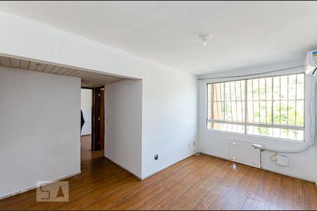 Sala de Apartamento com 2 quartos, 64m² São Lourenço