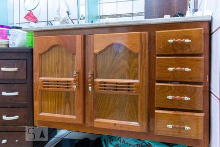 Casa à venda com 227m², 3 quartos e 3 vagas Casa à venda com 227m², 3 quartos e 3 vagasBanheiro da Suíte - Armário