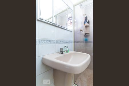 Casa à venda com 227m², 3 quartos e 3 vagas Casa à venda com 227m², 3 quartos e 3 vagasBanheiro - Pia