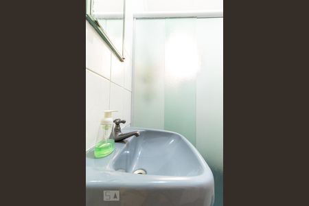 Casa à venda com 227m², 3 quartos e 3 vagas Casa à venda com 227m², 3 quartos e 3 vagasLavabo - Pia