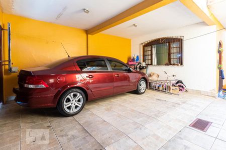 Casa à venda com 227m², 3 quartos e 3 vagas Casa à venda com 227m², 3 quartos e 3 vagasGaragem