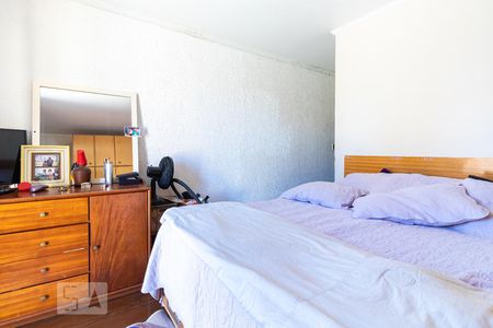 Casa à venda com 227m², 3 quartos e 3 vagas Casa à venda com 227m², 3 quartos e 3 vagasSuíte