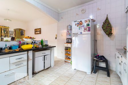 Casa à venda com 227m², 3 quartos e 3 vagas Casa à venda com 227m², 3 quartos e 3 vagasCozinha