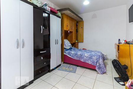 Casa à venda com 227m², 3 quartos e 3 vagas Casa à venda com 227m², 3 quartos e 3 vagasQuarto da Edícula