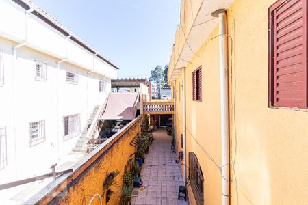 Casa à venda com 227m², 3 quartos e 3 vagas Casa à venda com 227m², 3 quartos e 3 vagasVista da Área de Serviço