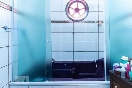 Casa à venda com 227m², 3 quartos e 3 vagas Casa à venda com 227m², 3 quartos e 3 vagasBanheiro da Suíte - Banheira