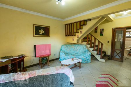 Sala de casa à venda com 5 quartos, 200m² em Nonoai, Porto Alegre