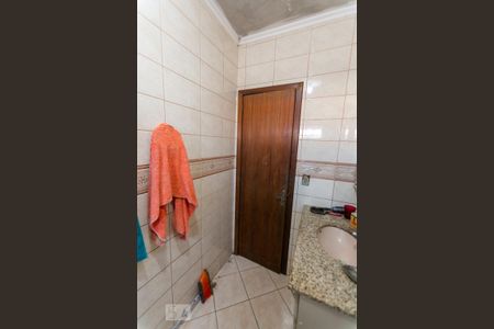 Casa à venda com 200m², 5 quartos e 1 vaga Casa à venda com 200m², 5 quartos e 1 vagaBanheiro do Corredor