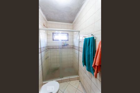 Casa à venda com 200m², 5 quartos e 1 vaga Casa à venda com 200m², 5 quartos e 1 vagaBanheiro do Corredor