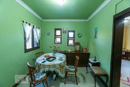 Sala de Jantar de casa à venda com 5 quartos, 200m² em Nonoai, Porto Alegre