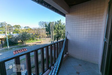 Casa à venda com 200m², 5 quartos e 1 vaga Casa à venda com 200m², 5 quartos e 1 vagaVaranda do Quarto