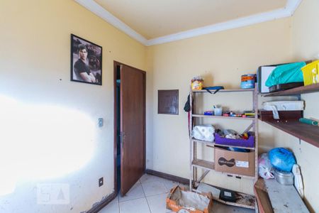 Casa à venda com 200m², 5 quartos e 1 vaga Casa à venda com 200m², 5 quartos e 1 vagaQuarto 1