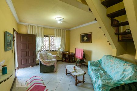 Sala de casa à venda com 5 quartos, 200m² em Nonoai, Porto Alegre
