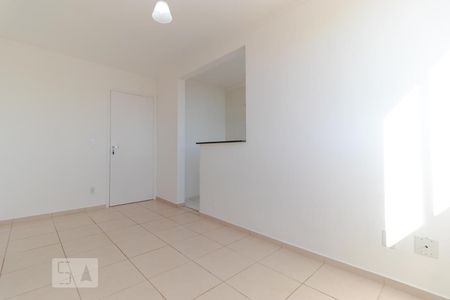 Salas de apartamento para alugar com 2 quartos, 45m² em Vila Trinta E Um de Março, Campinas