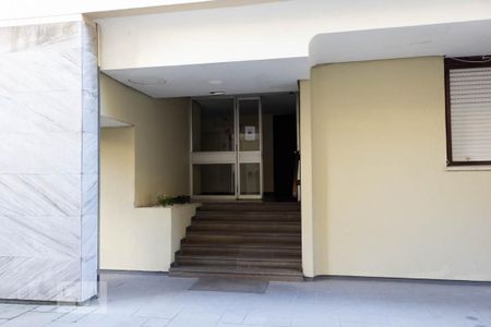 Apartamento à venda com 49m², 1 quarto e sem vagaÁrea comum - Entrada do bloco