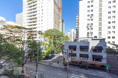 Apartamento para alugar com 75m², 1 quarto e 1 vaga Apartamento para alugar com 75m², 1 quarto e 1 vagaVaranda