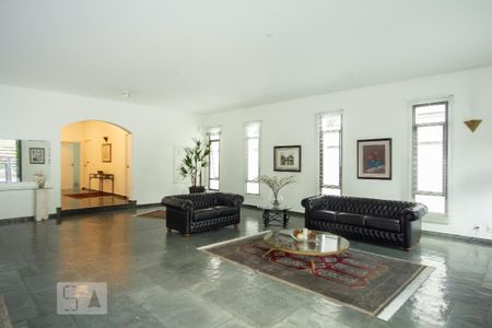 Apartamento para alugar com 75m², 1 quarto e 1 vaga Apartamento para alugar com 75m², 1 quarto e 1 vagaHall social