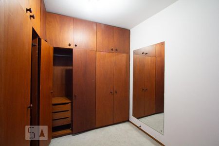 Apartamento para alugar com 75m², 1 quarto e 1 vaga Apartamento para alugar com 75m², 1 quarto e 1 vagaQuarto