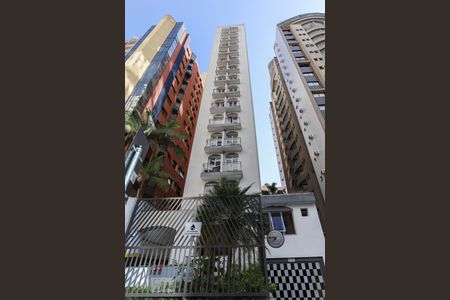 Apartamento para alugar com 32m², 1 quarto e 1 vagaFachada