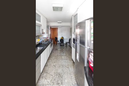 Apartamento à venda com 145m², 3 quartos e 2 vagasCozinha
