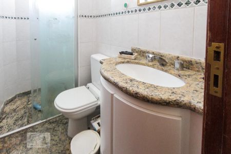 Apartamento à venda com 145m², 3 quartos e 2 vagasBanheiro da Suite 02