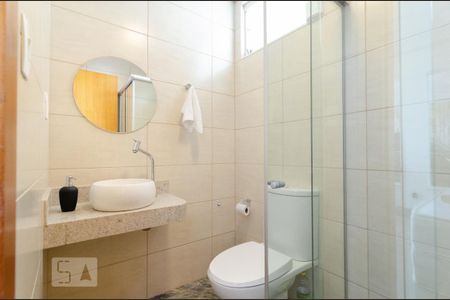 Banheiro da Suíte 3 de casa de condomínio para alugar com 3 quartos, 190m² em Paquetá, Belo Horizonte