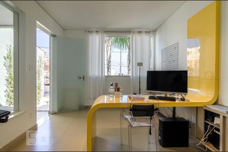 Casa de condomínio para alugar com 190m², 3 quartos e 2 vagas Casa de condomínio para alugar com 190m², 3 quartos e 2 vagasQuarto suite 3
