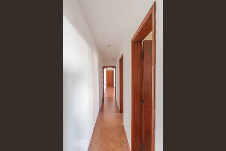 Corredor de apartamento para alugar com 2 quartos, 68m² em Vila Guarani (z Sul), São Paulo