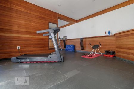 Apartamento para alugar com 68m², 2 quartos e 1 vaga Apartamento para alugar com 68m², 2 quartos e 1 vagaÁrea comum - Academia