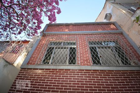 Casa para alugar com 80m², 3 quartos e 1 vagaFachada