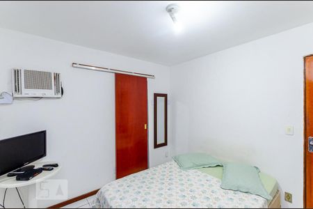 Casa à venda com 227m², 8 quartos e 3 vagasSuite 2