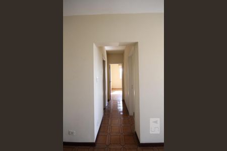 Apartamento à venda com 89m², 2 quartos e 2 vagasCorredor