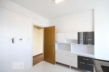Apartamento à venda com 89m², 2 quartos e 2 vagasCozinha