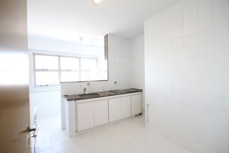 Apartamento à venda com 89m², 2 quartos e 2 vagasCozinha