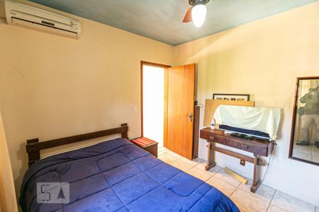 Casa à venda com 320m², 5 quartos e 3 vagasQuarto de Serviço