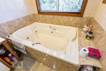 Casa à venda com 320m², 5 quartos e 3 vagasBanheiro do Quarto 4