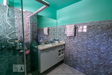 Casa à venda com 320m², 5 quartos e 3 vagasBanheiro do Corredor