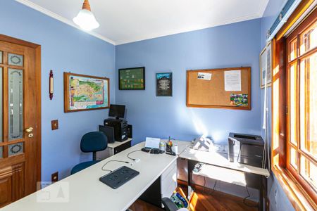 Casa à venda com 320m², 5 quartos e 3 vagasEscritório